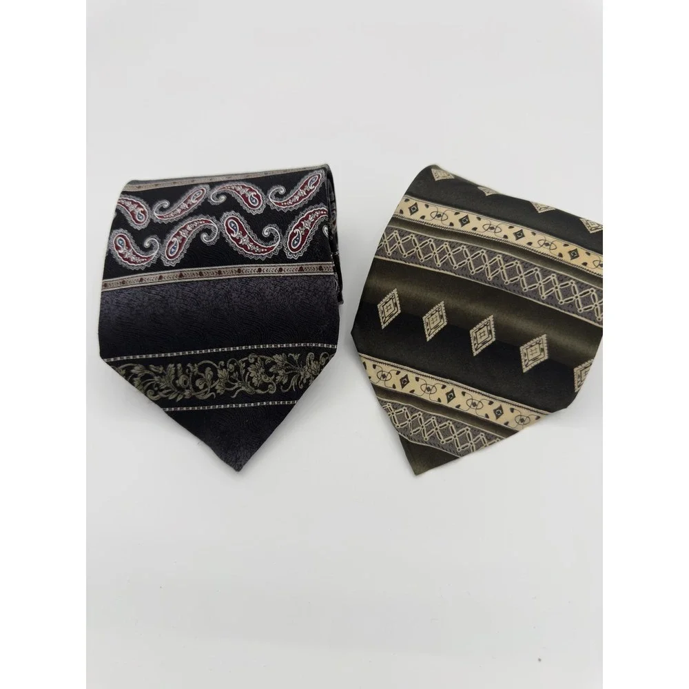 Vintage Van Heusen Silk Tie Lot 2 Paisley Diamond Mens Classic USA Korea 90s Set